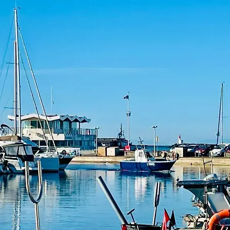Le Golfe - Ile Des Loisirs - Clim - Piscine - Luna Park Lägenhet *